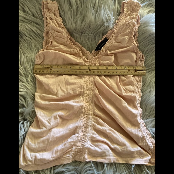 Cute summer top - Picture 1 of 3